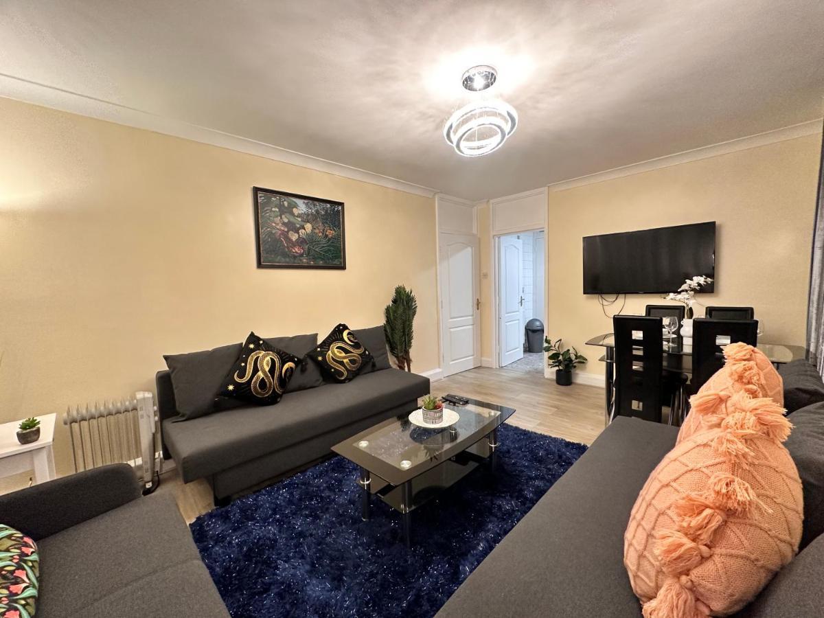 Posh 2-Bedroom, Living Room, Kitchen & 1.5 Bathroom London Luaran gambar
