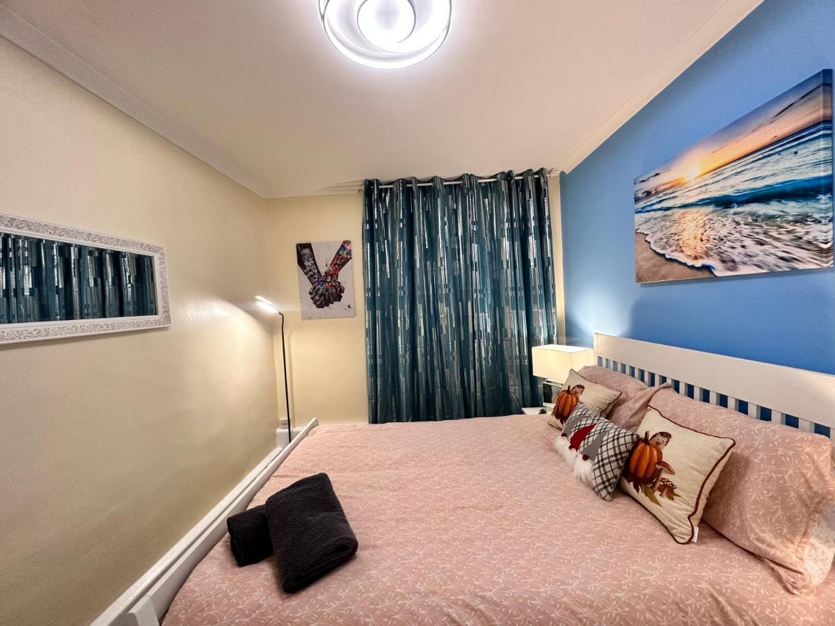 Posh 2-Bedroom, Living Room, Kitchen & 1.5 Bathroom London Luaran gambar
